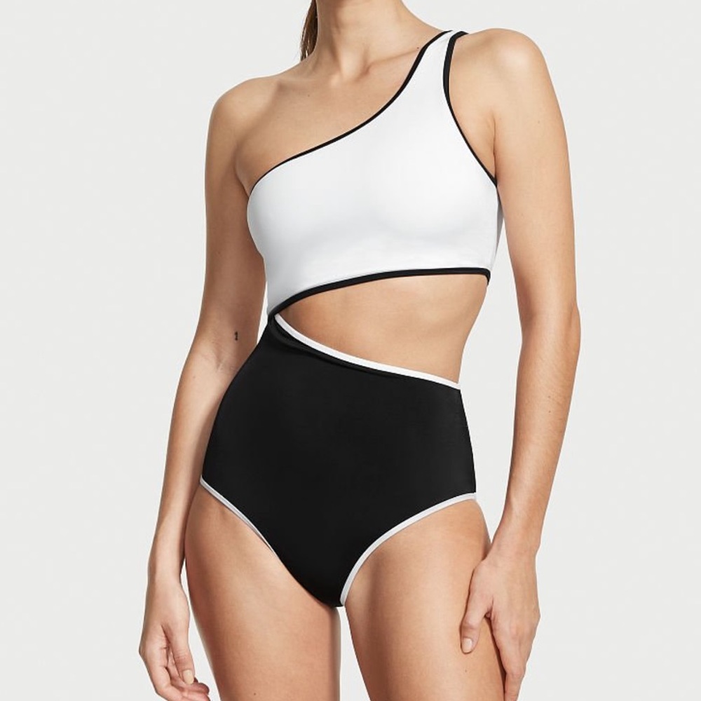 NWOT Victoria Secret Swim Suit